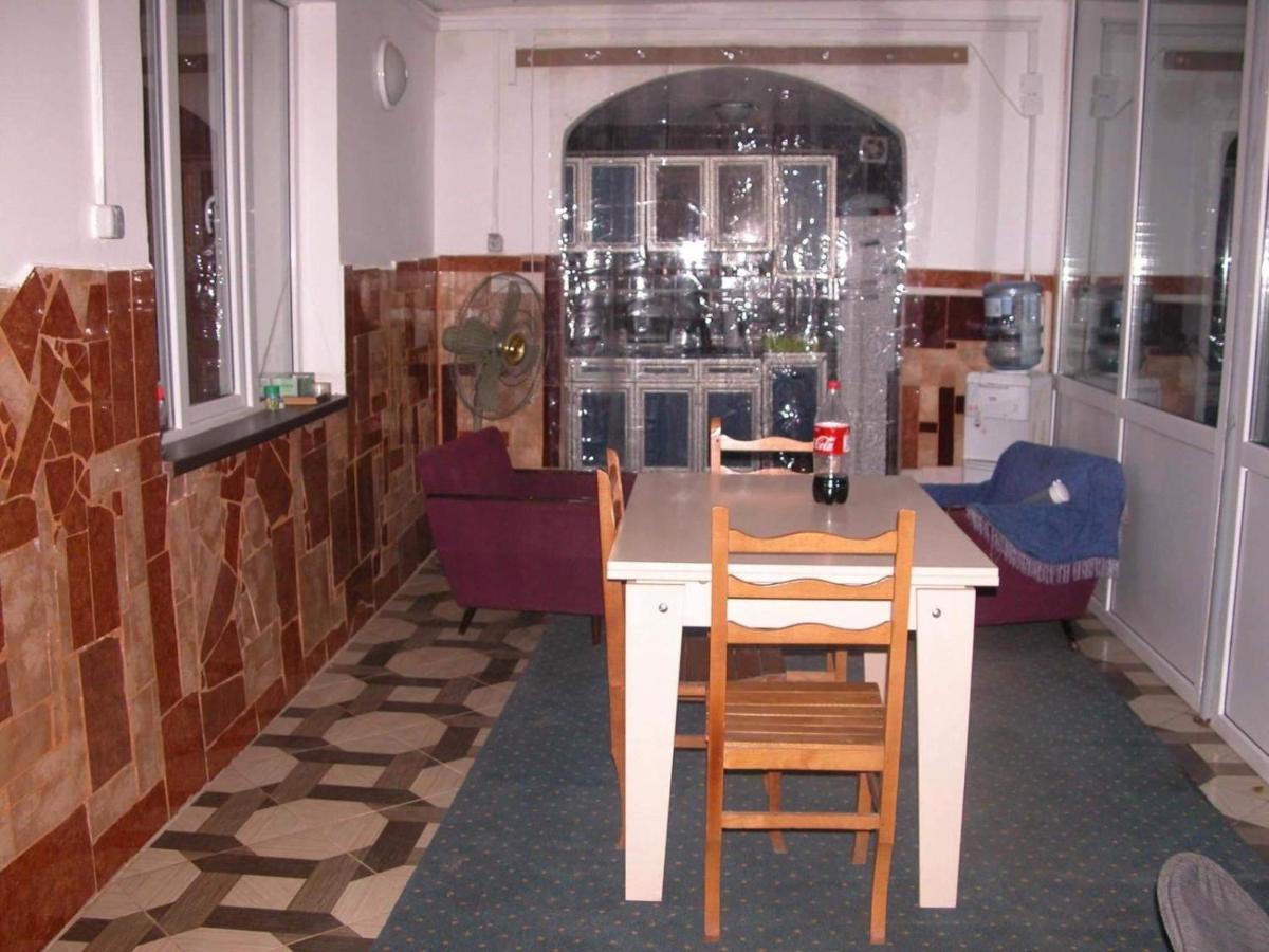 Guest House Oasis - Tvishi Екстер'єр фото