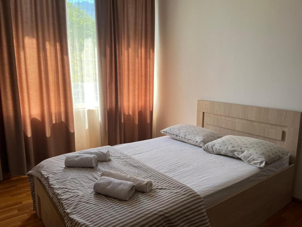 Guest House Oasis - Tvishi Екстер'єр фото