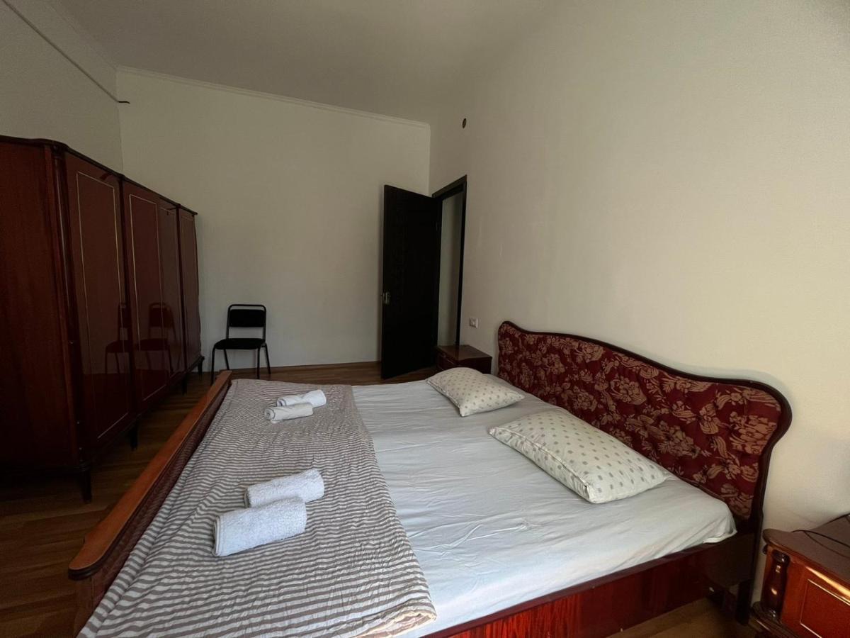 Guest House Oasis - Tvishi Екстер'єр фото